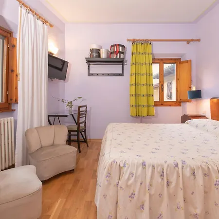 La Felicina, Accademia Con - Mugello Hotel 3*